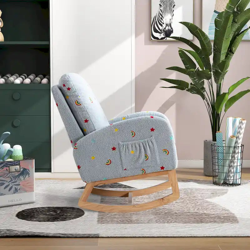 Fauteuil à bascule haut de dossier en tissu bouclé avec poches latérales