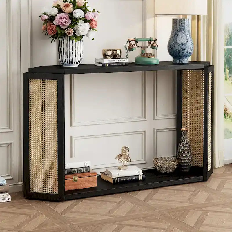 Console étroite en forme de flèche avec panneau en rotin tressé – Noir